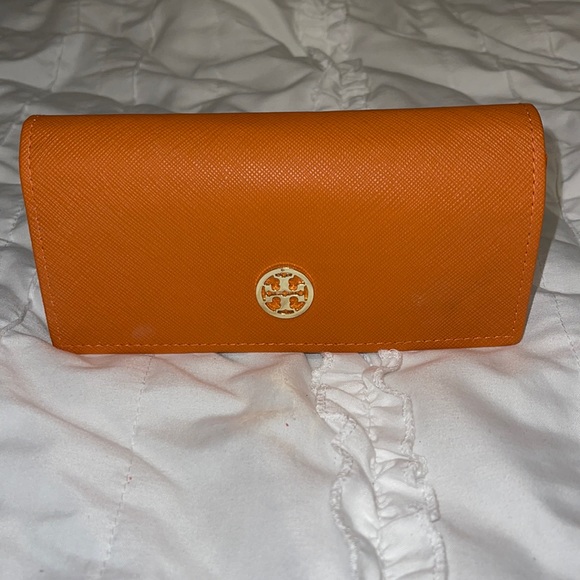 Tory Burch Accessories - Tory Burch glasses case